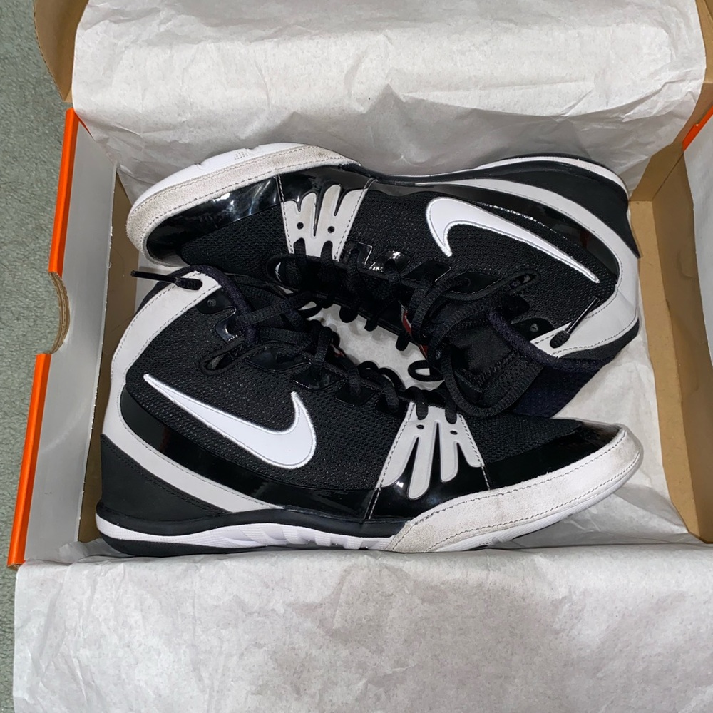 Nike freek wrestling shoes size 10